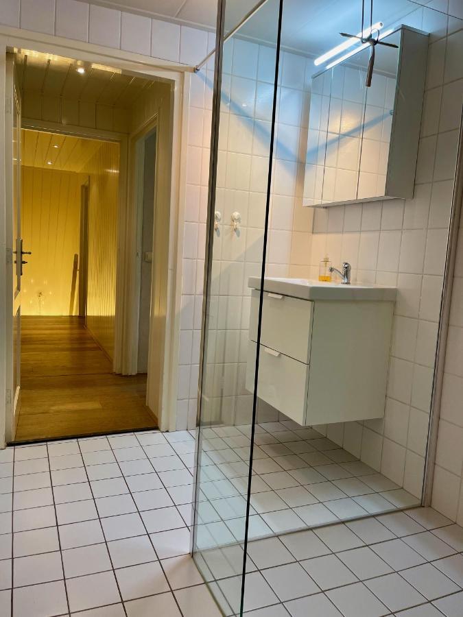 Karibu Het Voorhuis 2 Tot 6 Persoons Luxe Slaapkamers Met Een Mooie Woonkeuken Daarle Ngoại thất bức ảnh